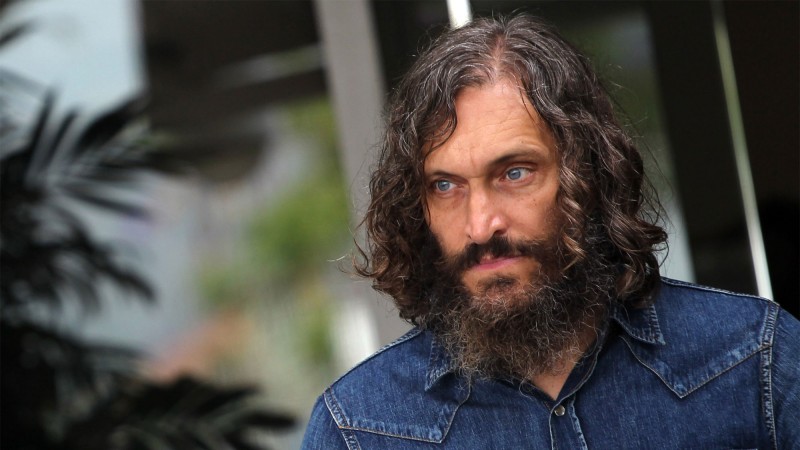 Filmmaker Vincent Gallo Buys Modern Mansion in Tucson for $3.25M ...